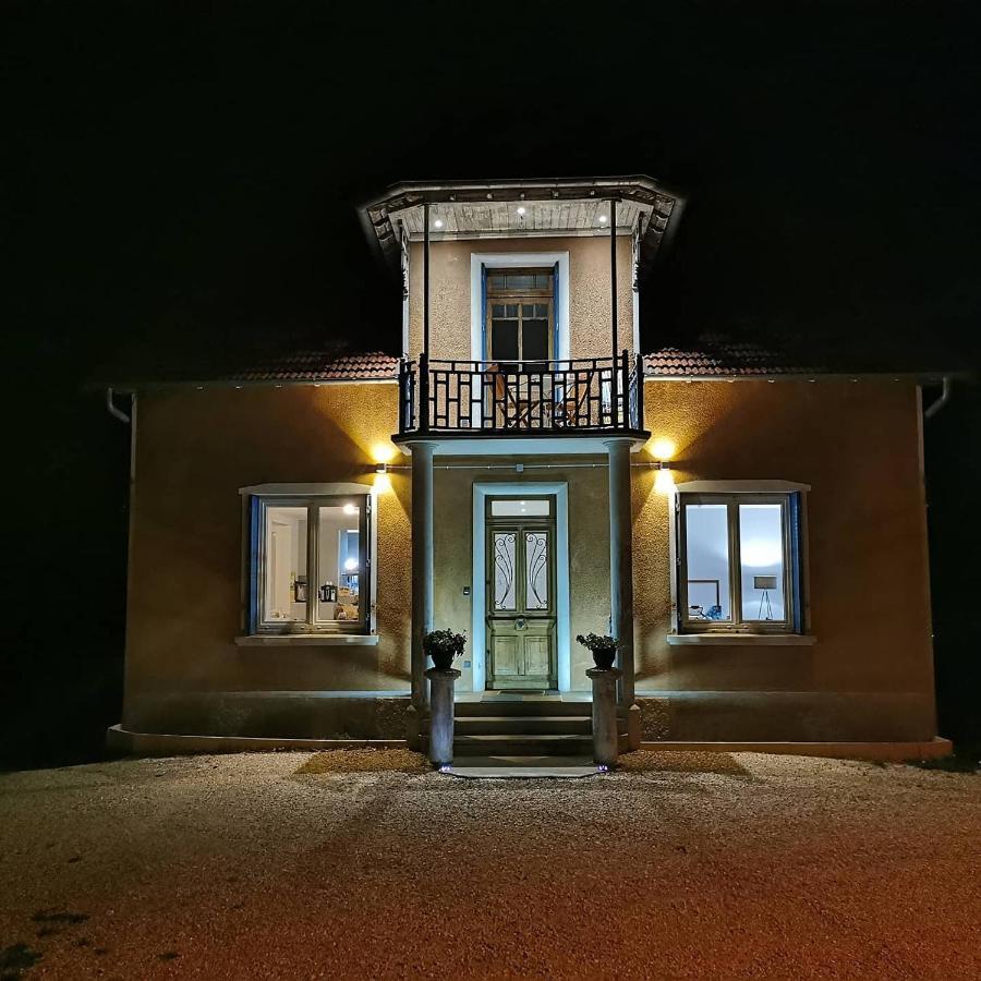 La Maison Fleur De Frangipanier Saint-Genix-sur-Guiers Εξωτερικό φωτογραφία
